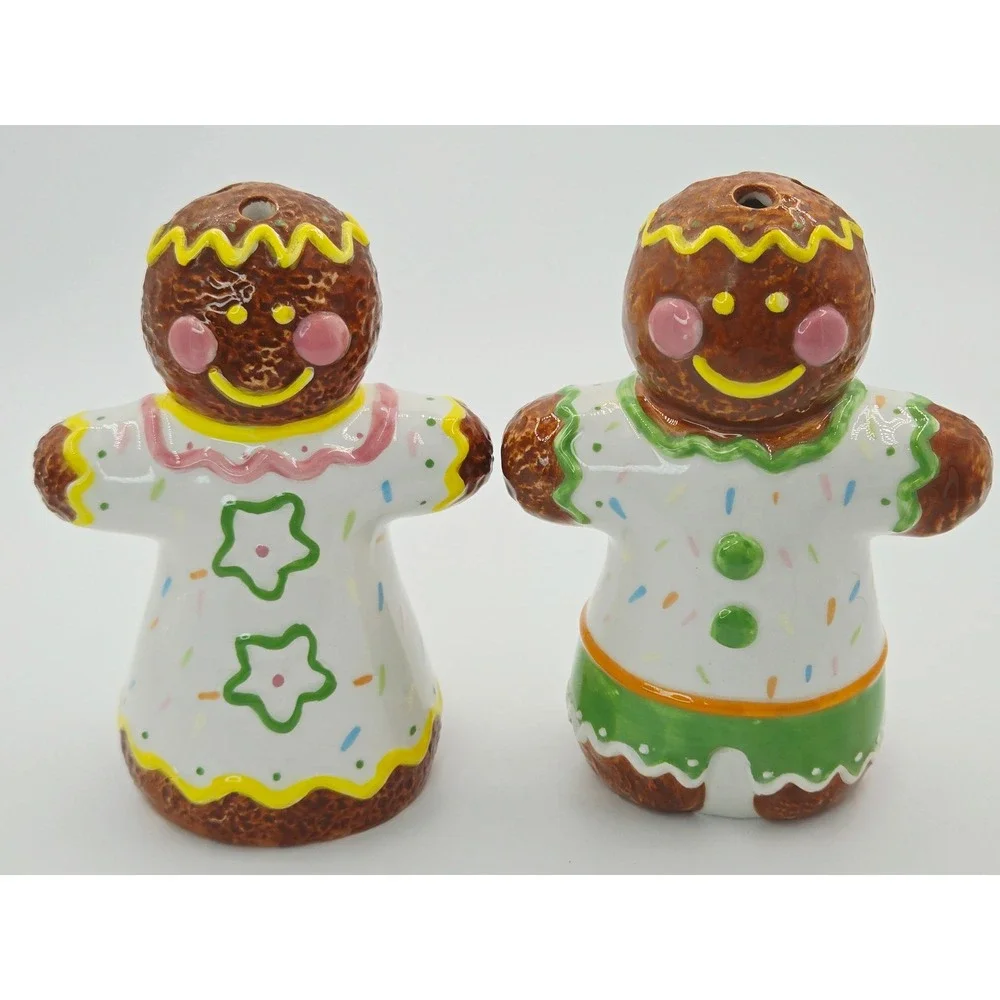 Gingerbread Man and Woman Christmas Sugar Spice‎ Shaker Set Ceramic Holiday